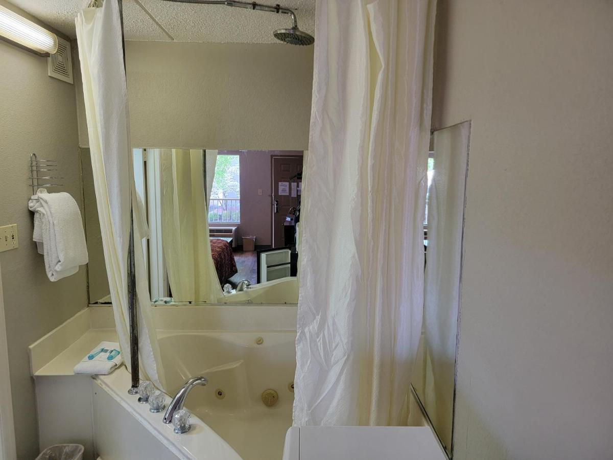 Studio 9 Inn & Suites ディケーター エクステリア 写真
